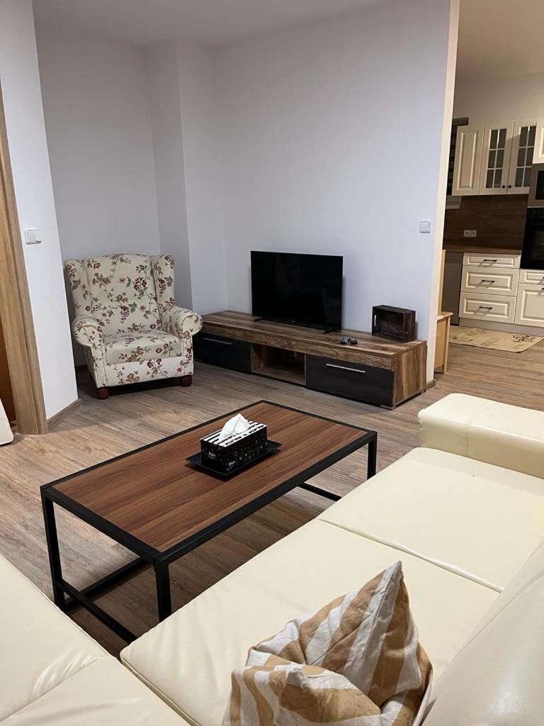Apartmany Tobias Besiny Ngoại thất bức ảnh